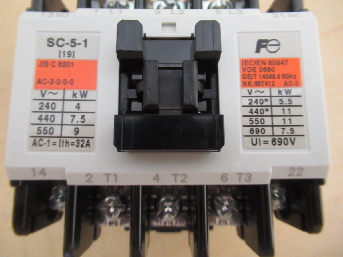 NT101114　未使用　富士電機　電磁接触器　SC-5-1　SC20AA　個数あり_画像4