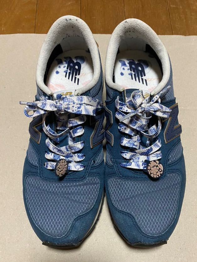 newbalance × earth music & ecology ニューバランス×アース　パンダ　23.5㎝ 中古_画像1