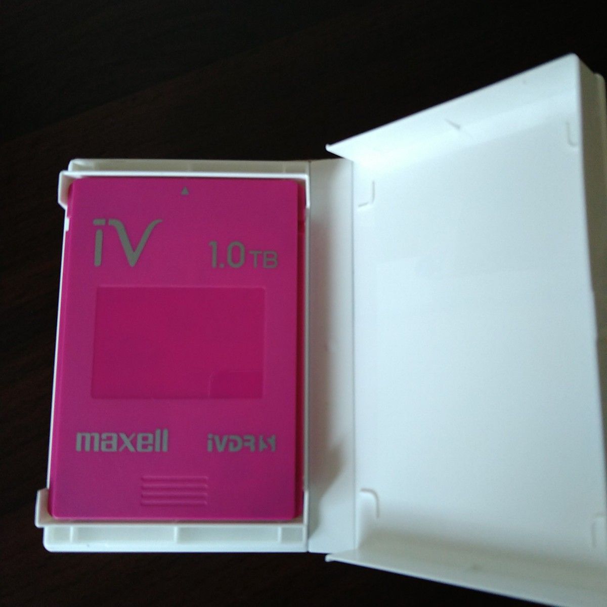 マクセル iVDR-S カセットHDD 1TB 専用ケース付-