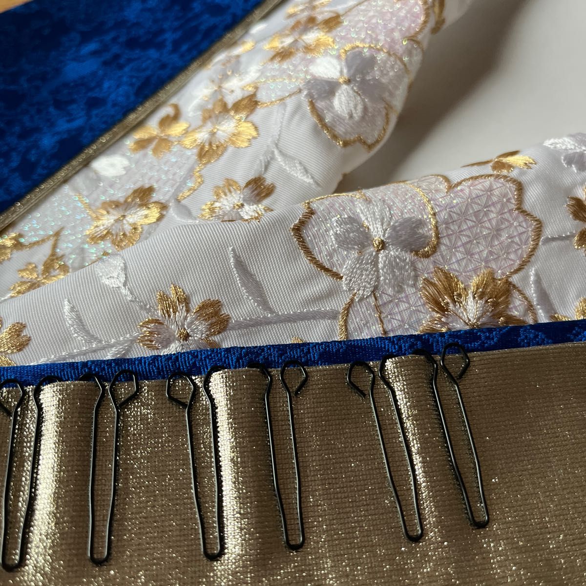 2-6 新品　刺繍半衿　重ね襟　和装小物　正絹　洗えるポリエステル　ゴールド　桜