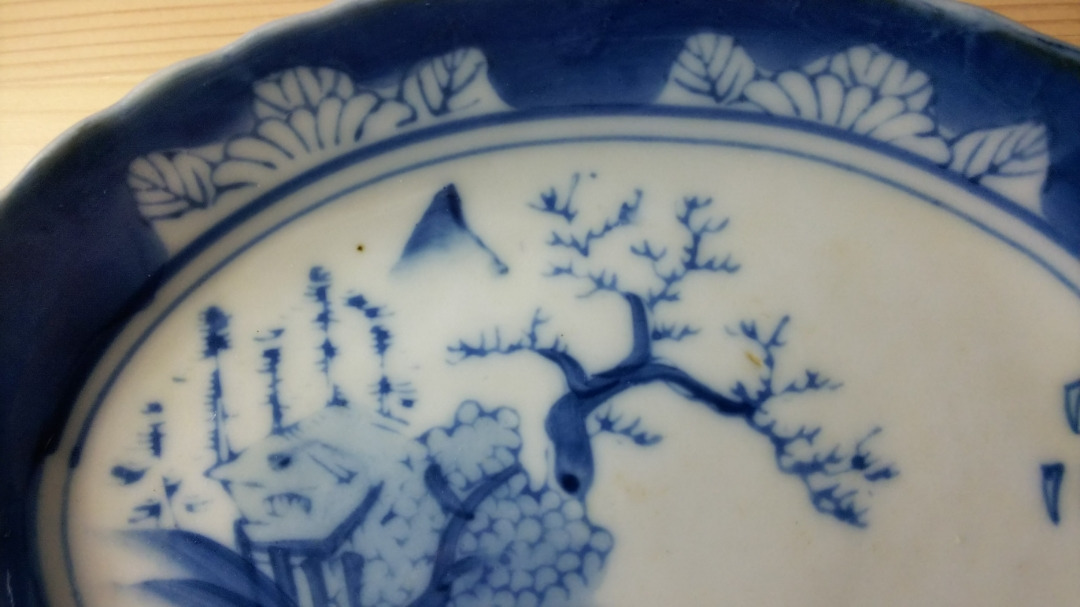 ヴィンテージ以上 アンティークは「？」 古いお皿 日用雑器 小皿 楕円形 縁が波状 藍色 W16×H10.4×D2.6cm※USED品/50年超物/レトロ_スレ・傷・曇り・「す」などがあります