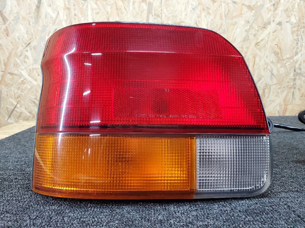 EL55 Toyota Corsa tail lamp left right set 81550-16500 81560-16540 # original Koito 16-123 #[book@6]