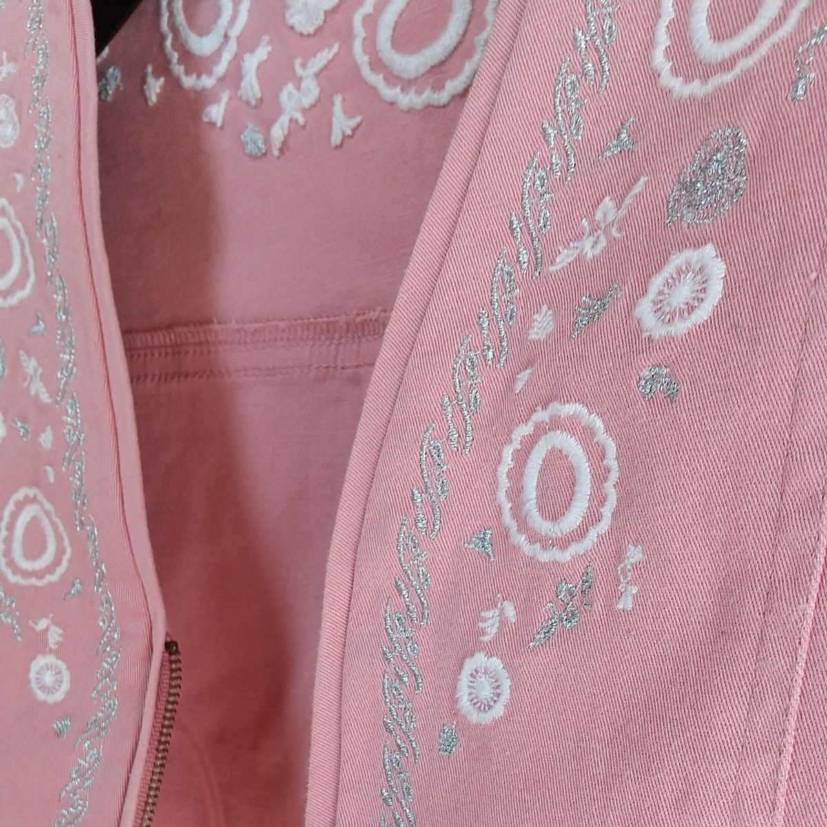 アプレレクール 刺繍ジャケット120サイズ 美品！