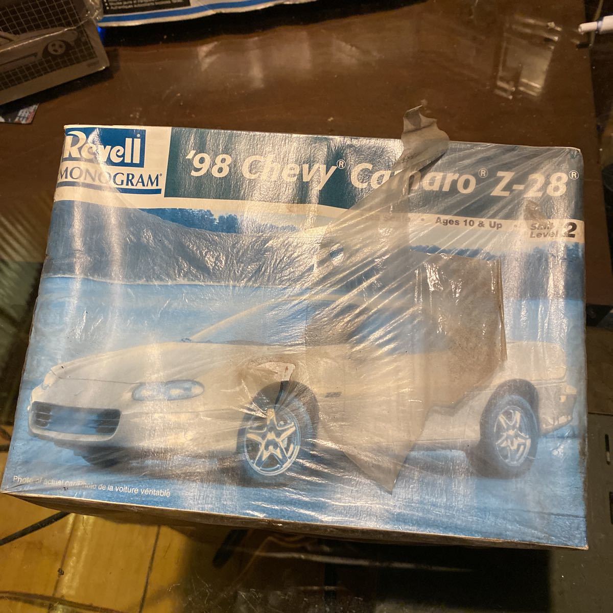 Revell 1/25 98 chevy Camaro z28 未組立　カマロ　レベル　プラモデル_画像1