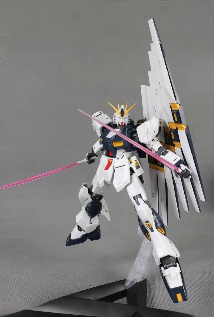 【DABAN MODEL】1/100 MG νガンダム VER.KA 6619 再販 ファンネル12本付属 プラモデル 未組立 新品_画像3