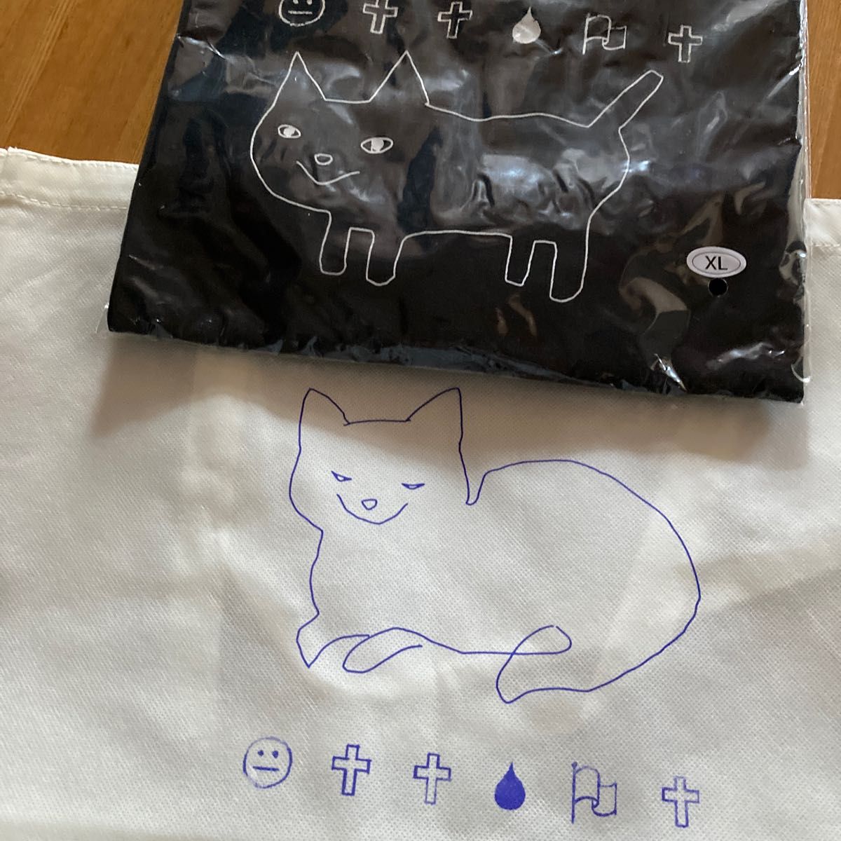 米津玄師さん　空想ねこちゃんTシャツ　黒　新品未開封　おまけショッパー付き