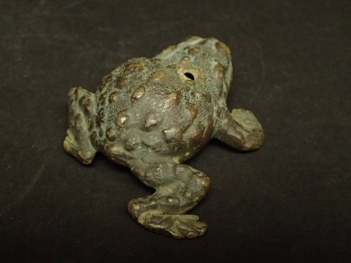 BV-367 時代 古銅 銅製 蛙 水滴 書道 書家 文鎮 置物 装飾品 骨董 8.0cmX7.0cm 3.0cmの画像5