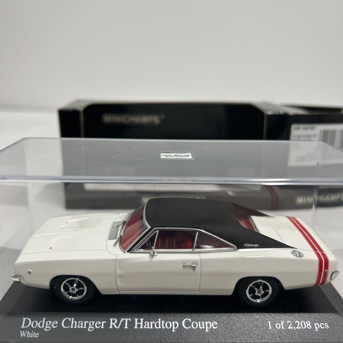 MINICHAMPS 1/43 Dodge Charger R/T Hard Top Coupe 1968 White ミニチャンプス ダッジ チャージャー アメ車 ミニカー モデルカー_画像6