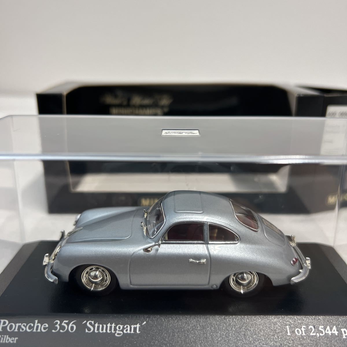 超ポイント祭?期間限定】 ミニチャンプス Silver Coupe Stuttgart 356