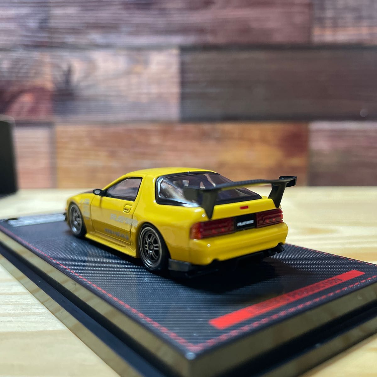 イグニッションモデル 1/64マツダRX-7 (FC3S) RE雨宮 イエロー イグニッションモデル 1/64マツダRX-7 (FC3S) RE雨宮 イエロー