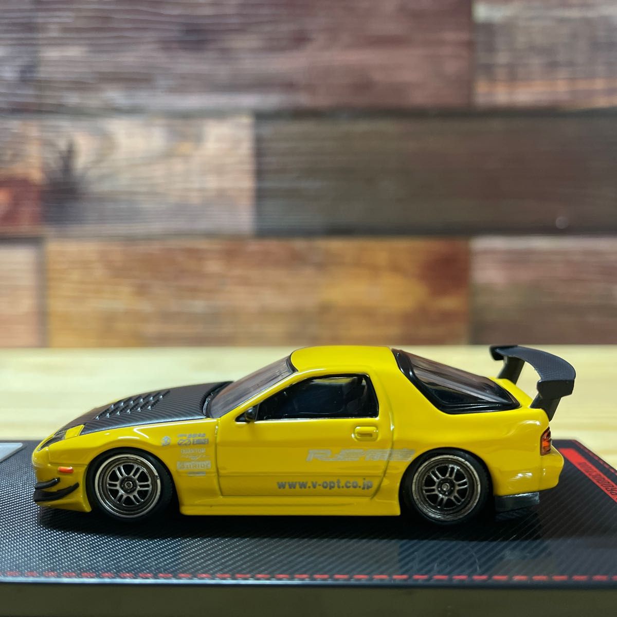 イグニッションモデル1/18 RX-7 (FC3S) RE 雨宮Yellow イグニッションモデル 1/64マツダRX-7 (FC3S) RE雨宮 イエロー