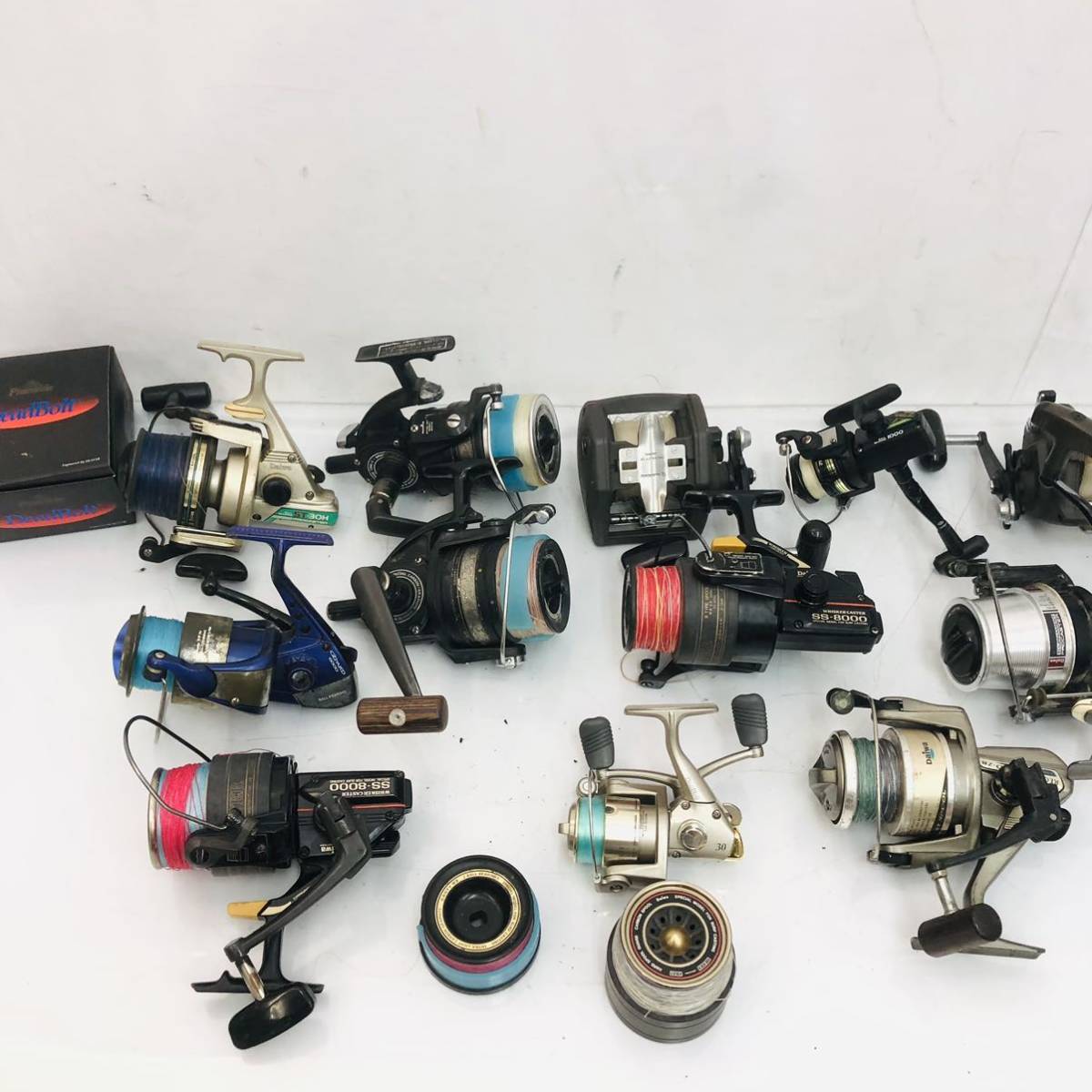 10SB129 1円〜リールまとめ ダイワ SHIMANO RYOBI 船ES 釣り道具 中古 現状品 動作未確認_画像2