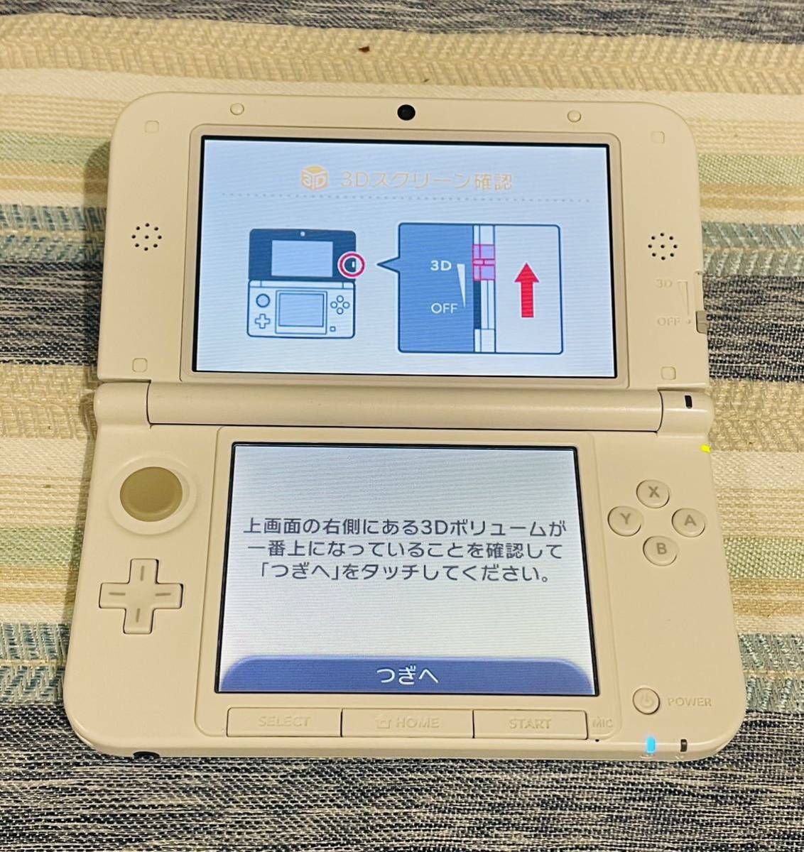 ニンテンドー3DS LL ミントホワイト　本体動作品　送料無料　付属品付き　Nintendo 任天堂