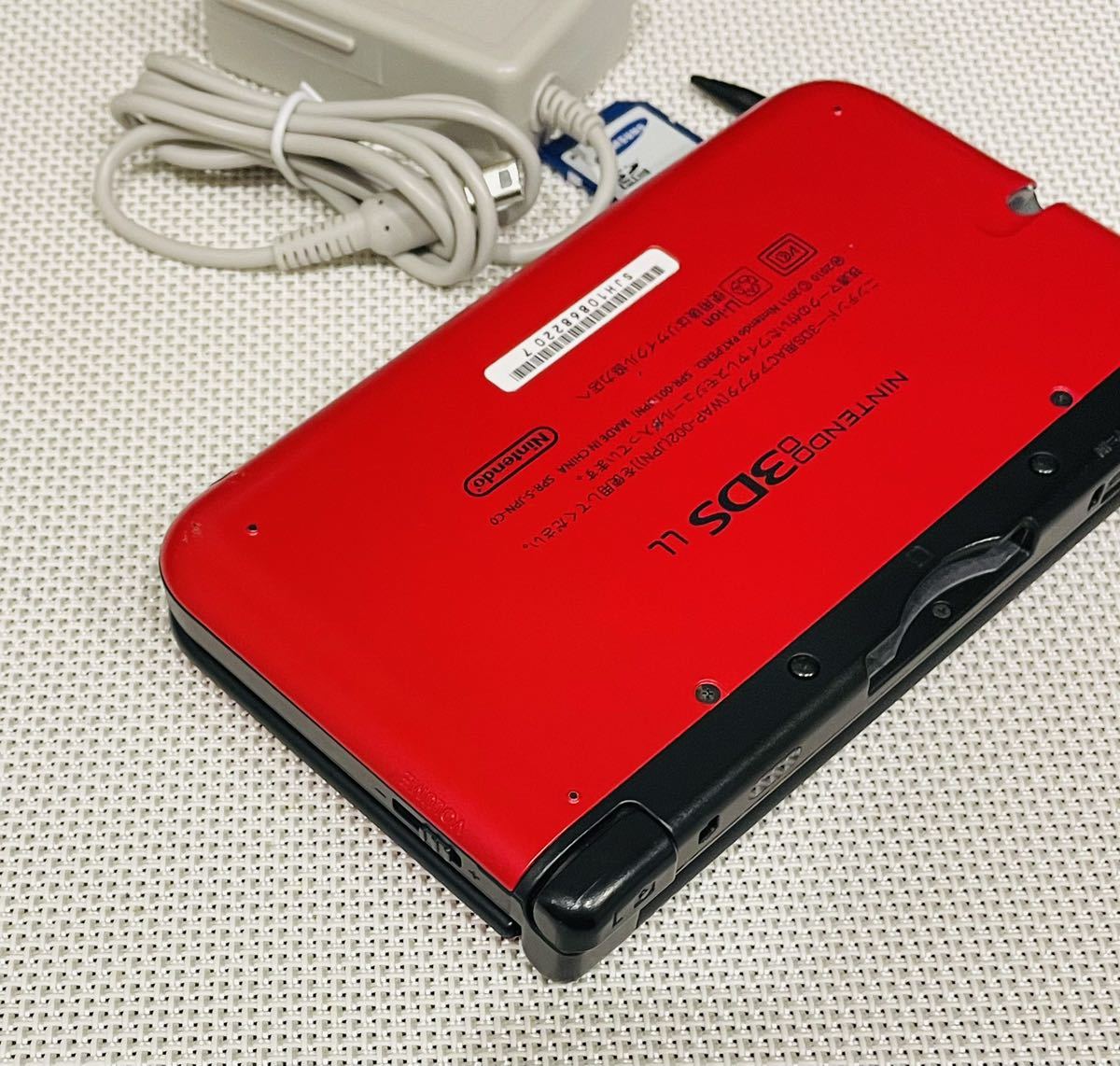 ニンテンドー3DS LL レッドブラック 本体動作品　送料無料　付属品付き　Nintendo 任天堂