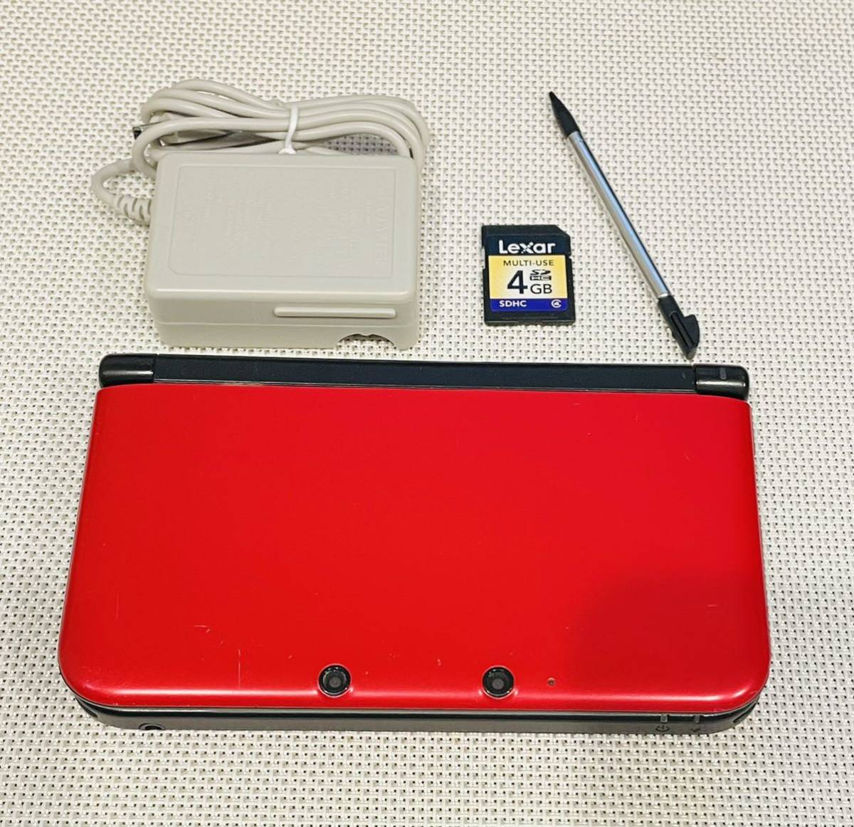 ニンテンドー3DS LL レッドブラック 本体動作品 送料無料 付属品付き