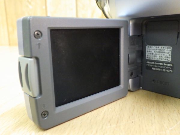 通電確認のみ●SONY ソニー ハンディカム ビデオカメラ miniDV DCR-TRV22K 本体/メモリースティック/リモコン/冊子セット●1_画像8