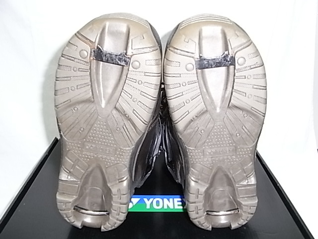 Bibian 比比昂- 絶版中古美品!! YONEX PREMIUM TRIPPER Bibian 比比昂- 絶版中古美品!! YONEX PREMIUM TRIPPER