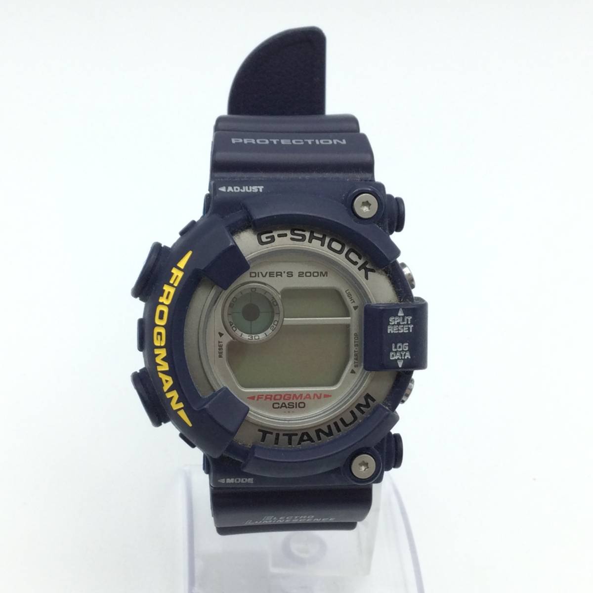 K44◎【QZ/不動】CASIO カシオ G-SHOCK Gショック FROGMAN フロッグマン DW-8200 メンズ腕時計 クオーツ デジタル チタン 現状品 ◎_画像1