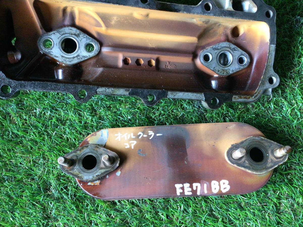 FE71BB H.15年 キャンター エンジン オイルクーラーAssy X2 23106 ④ 即日発送可 4M42 ヤフオク ME412758_画像2