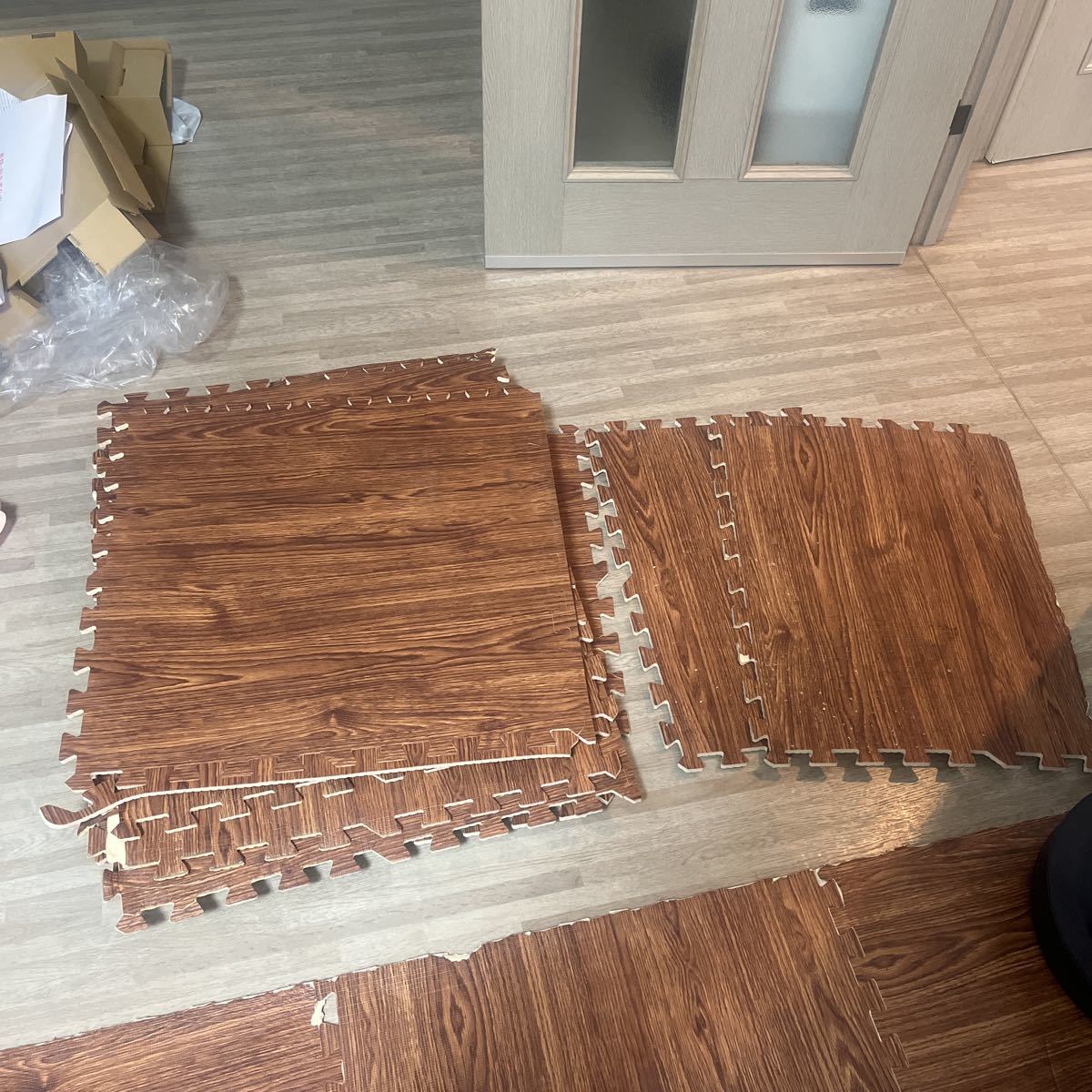 ジョイントマット60×60 11枚＋隙間カット用2枚