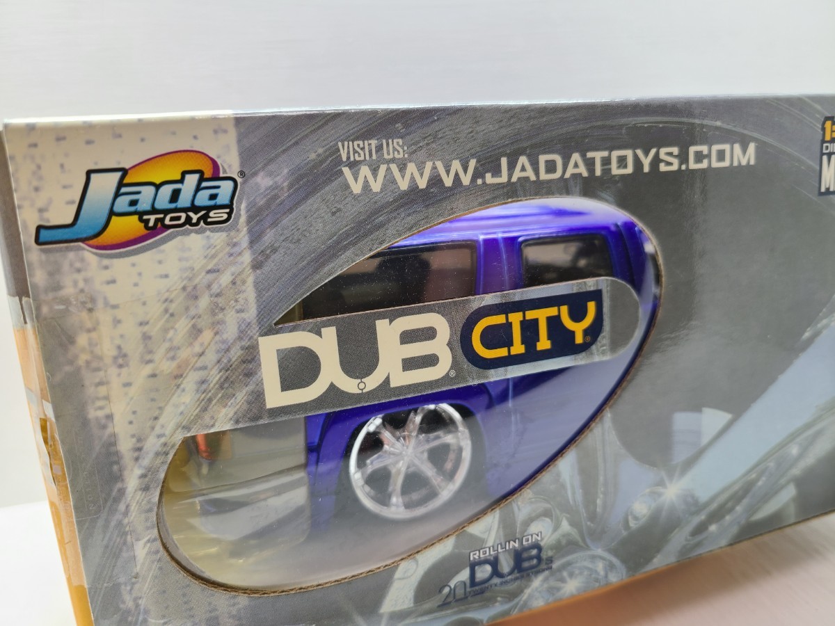 1:24 2000 CHEVY SUBURBAN 1/24 Chevrolet Suburban Chevrolet Suburban purple purple series Jada TOYS DUB CITY front grill lowdown 