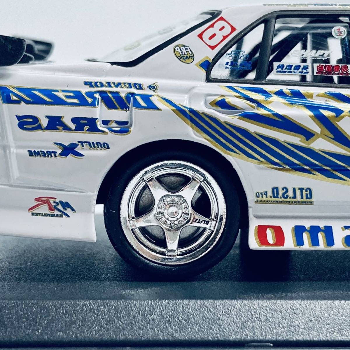 DISM D1 GRAND PRIX 1/43 2005 BLITZ ER34 スカイライン 4ドアセダン 野村謙 のむけん BLITZ テクノスピードZ4_画像10