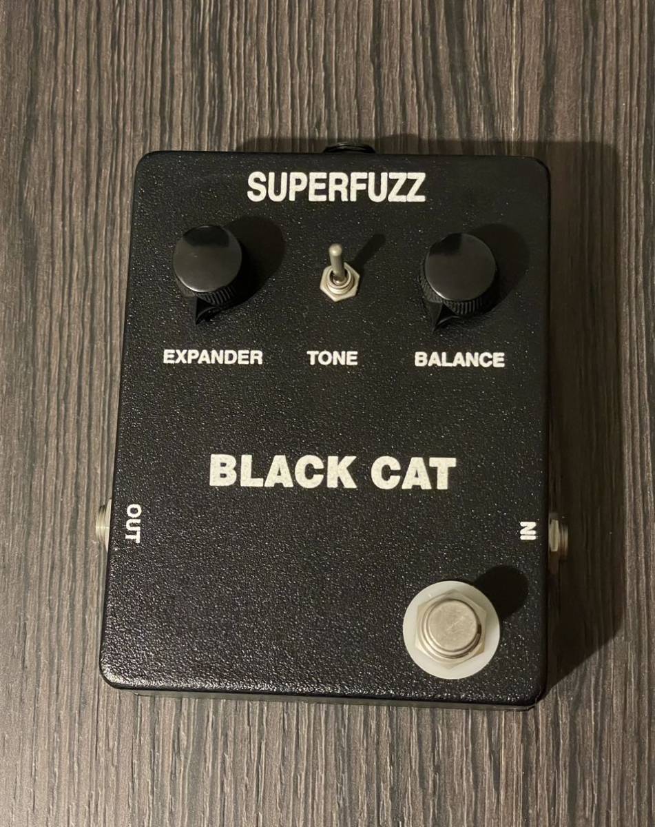 BLACK CAT SUPERFUZZ 初期型 中古　ブラックキャット スーパーファズ エフェクター BOSS MXR _画像1