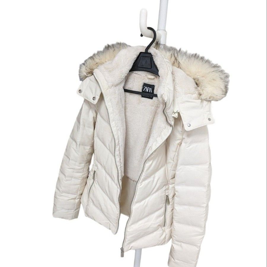 新品】【ZARA】ザラグレーダックダウン・フェザーダウン 新品】【ZARA】ザラグレーダックダウン・フェザーダウン