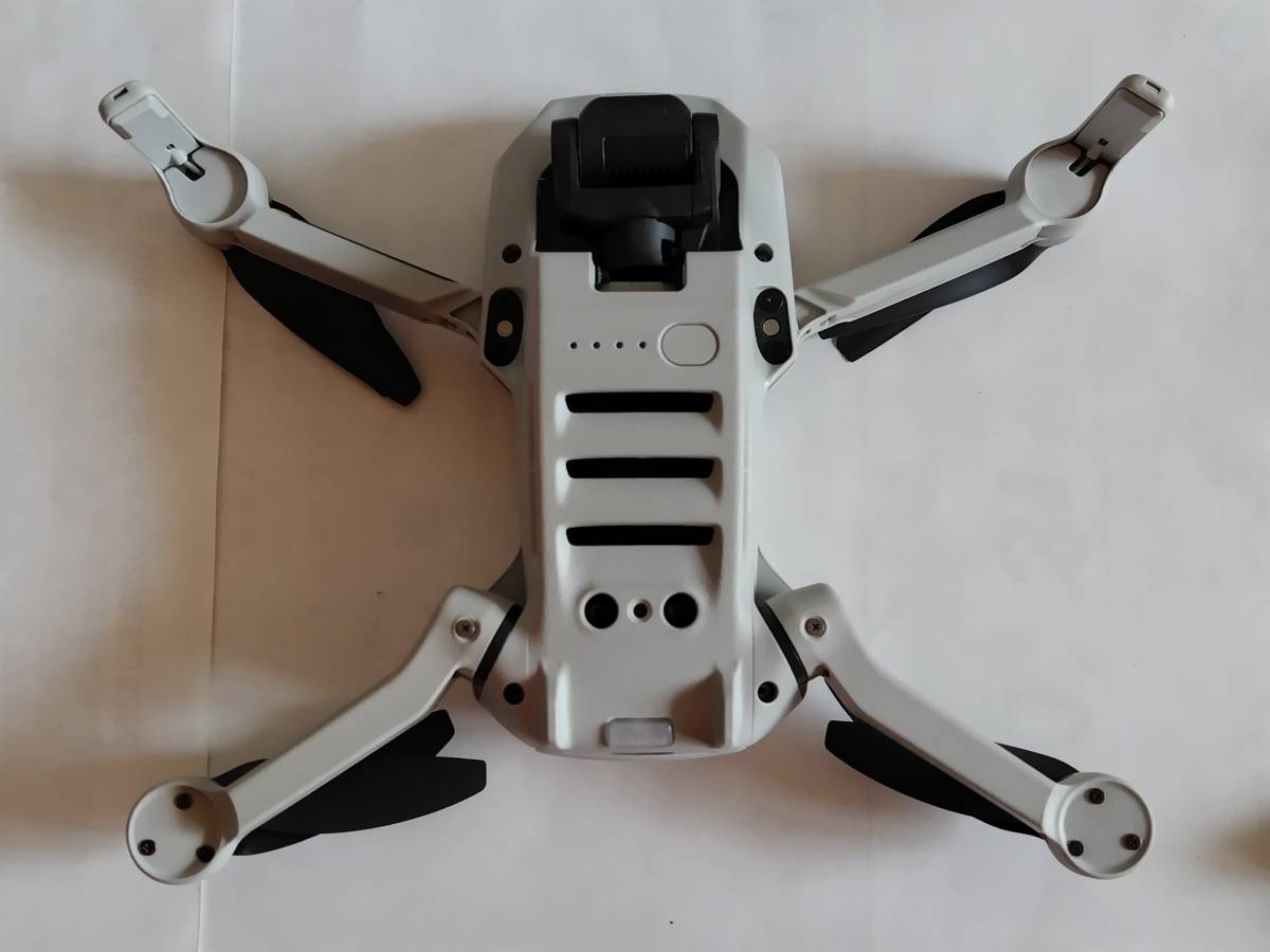 美品 DJI Mini 2 Fly More Combo (JP) ドローン 空撮カメラ DJIミニ2
