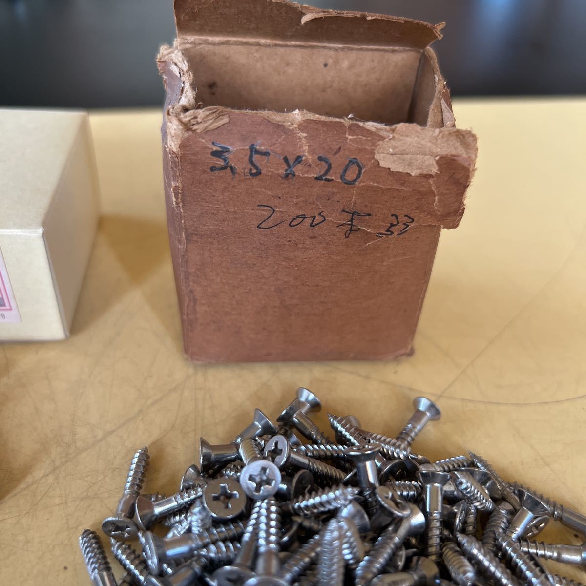 100円〜★未使用★ステンレスウッドスクリュー 木ネジ 3.5×20mm 皿 240本まとめ SUS XM7 STAINLESS WOOD SCREWS 工事用材料 _画像6