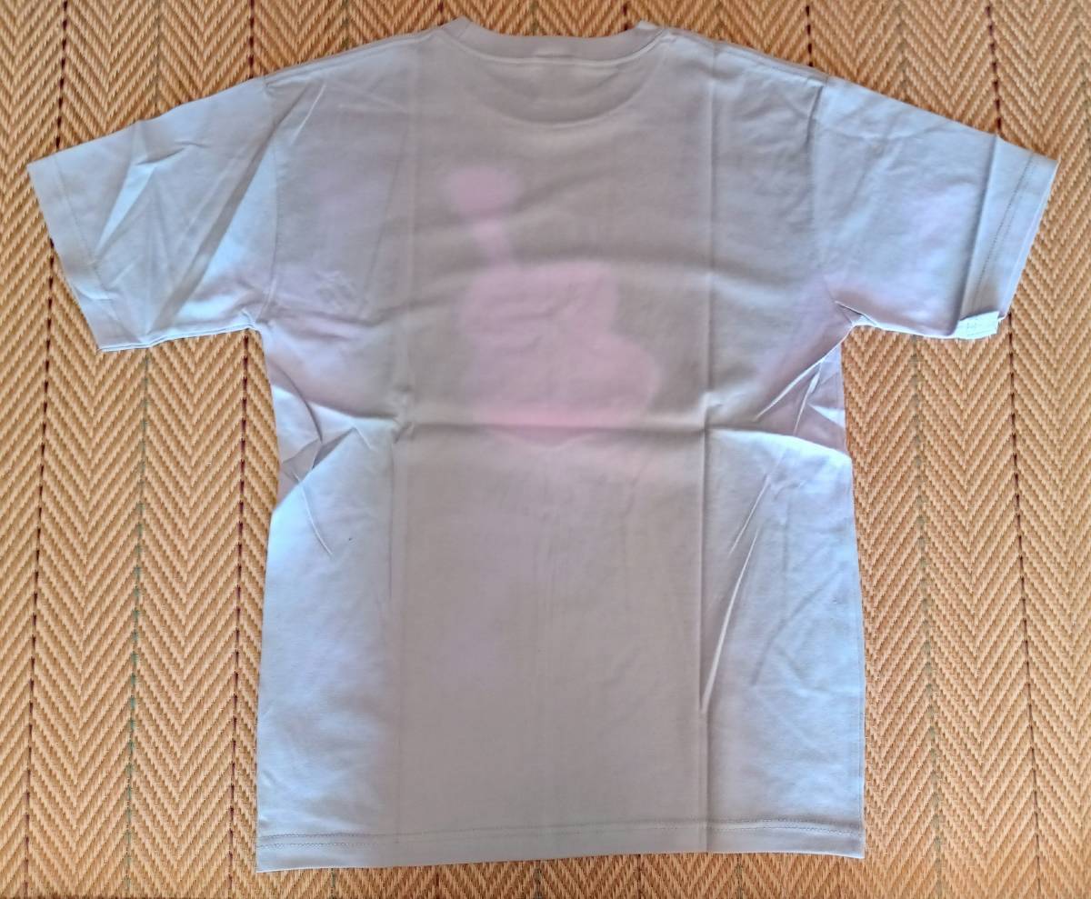 福山雅治 福山 大感謝祭 2001年　 半袖Tシャツ　横幅約４５ｃｍ　長さ約65.2ｃｍ　未使用　珍品難あり　ギターの模様が写っています_画像5