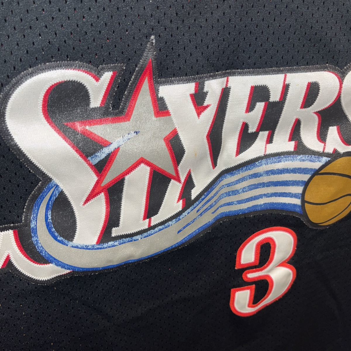 ◆オススメ◆NIKE社製　NBA SIXERS ユニフォーム　No.3 IVERSON サイズL_画像4