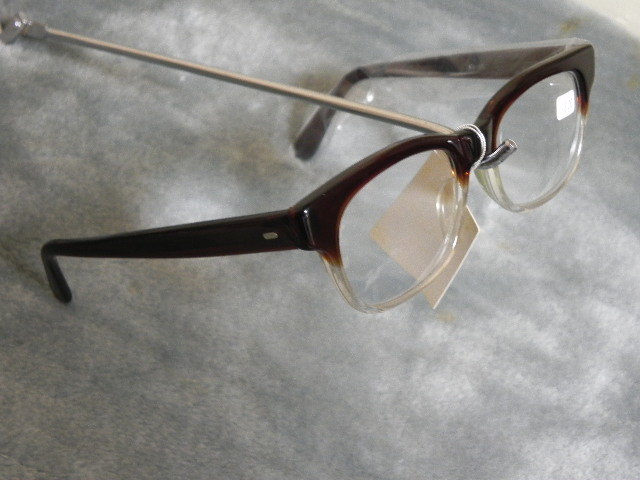 ＜ブラウンクリアー単焦点眼鏡＋3.00未使用新品眼鏡＞