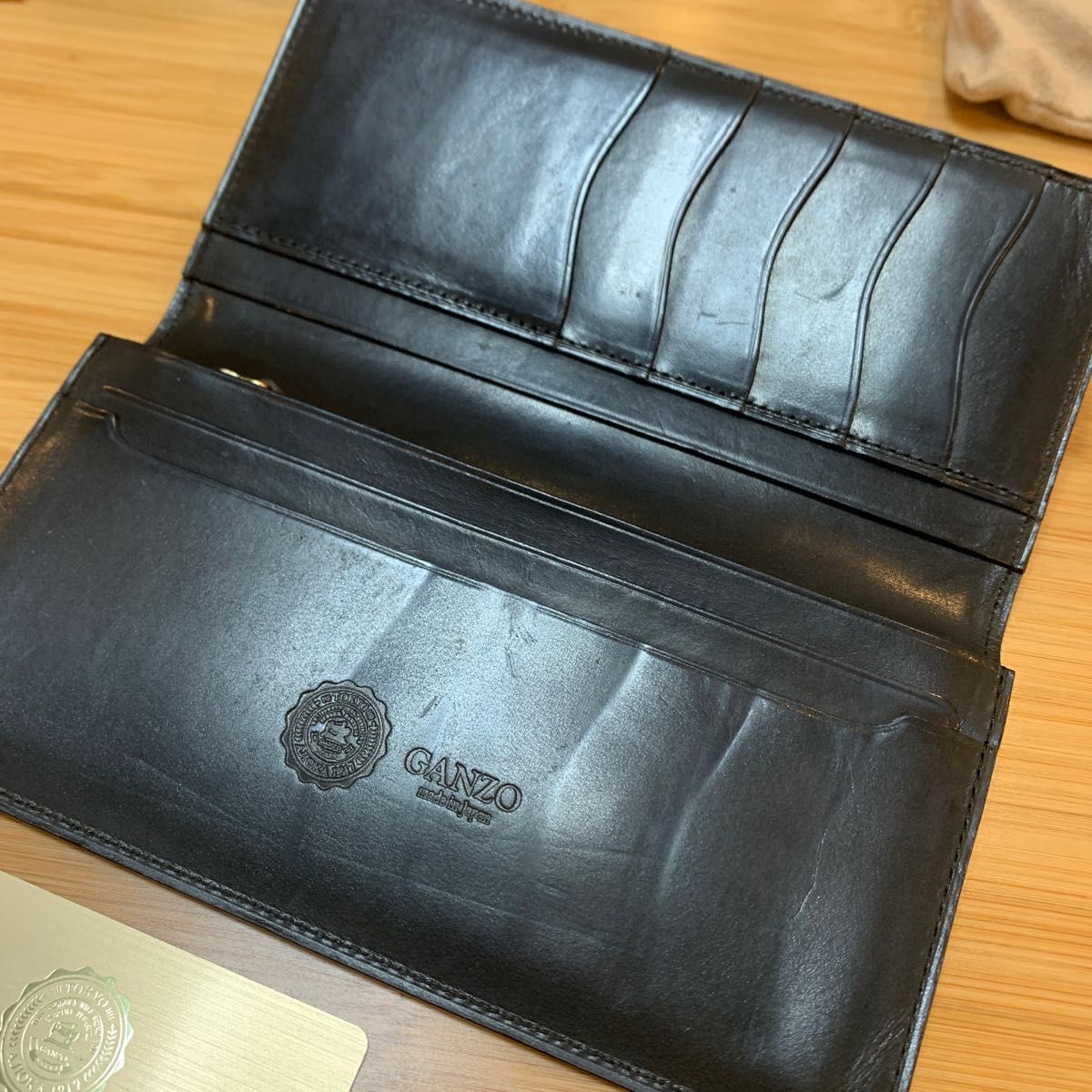 GANZO ガンゾ GUD2ファスナー小銭入付き 二つ折り財布 ブラック系