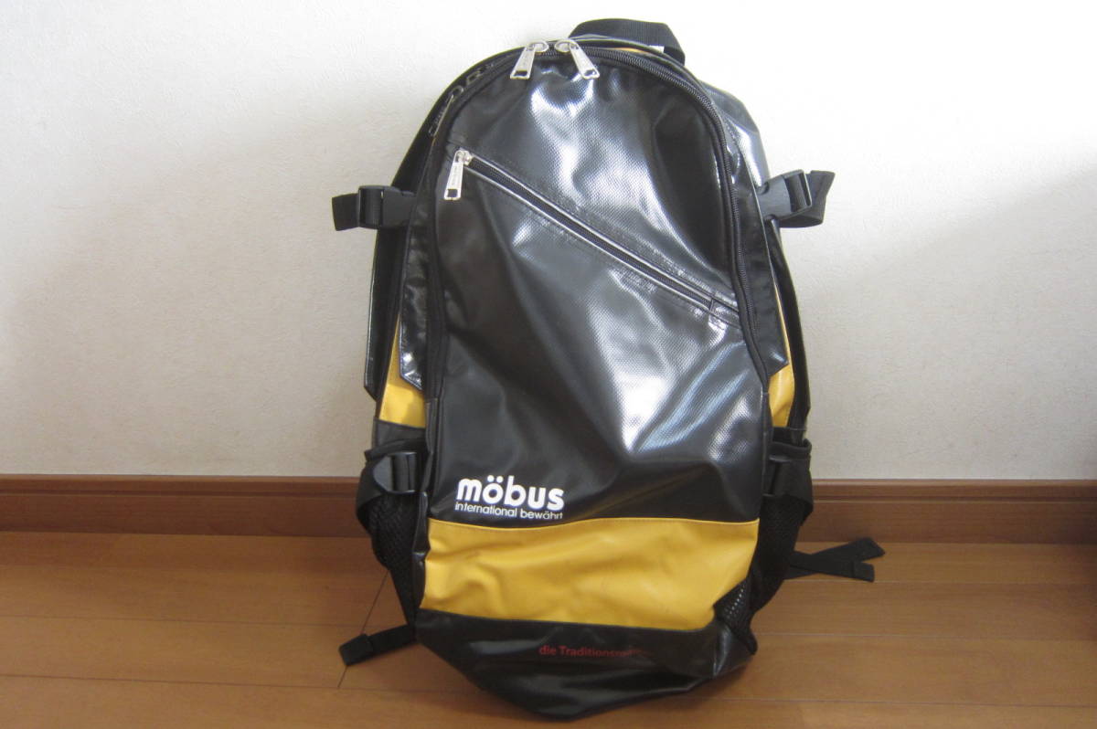 mobus モーブス リュックサック バッグパック デイパック 黒×黄 O2310C_画像1