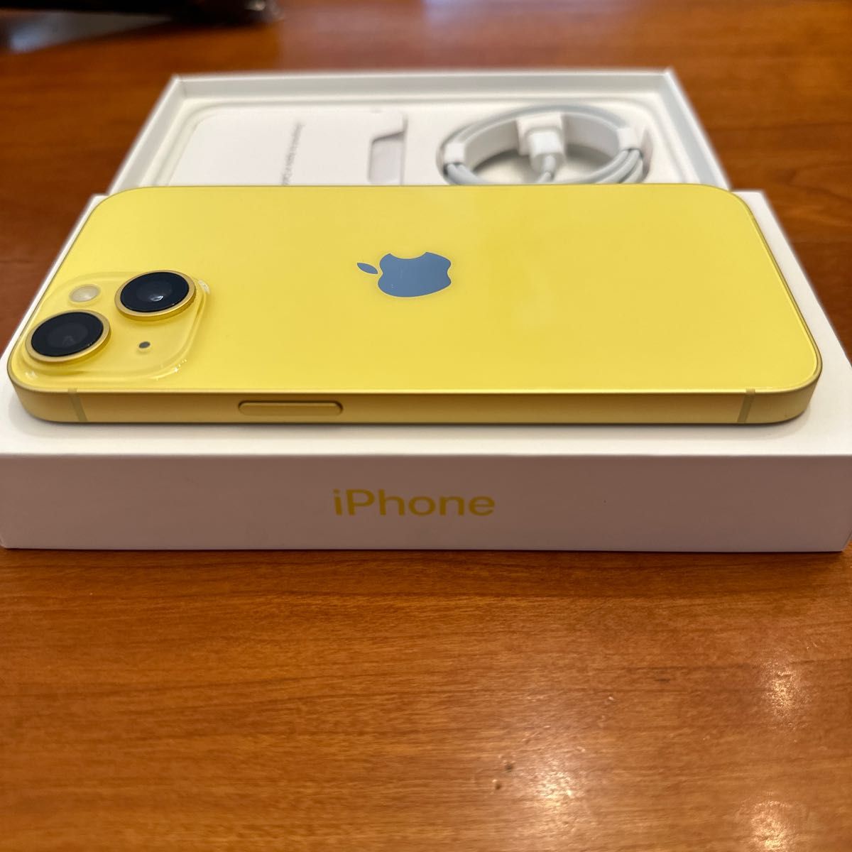 iPhone14 128GB イエロー SIMフリー 超美品 バッテリー100% iPhone 14 128GB イエロー SIMフリー 超美品 バッテリー100