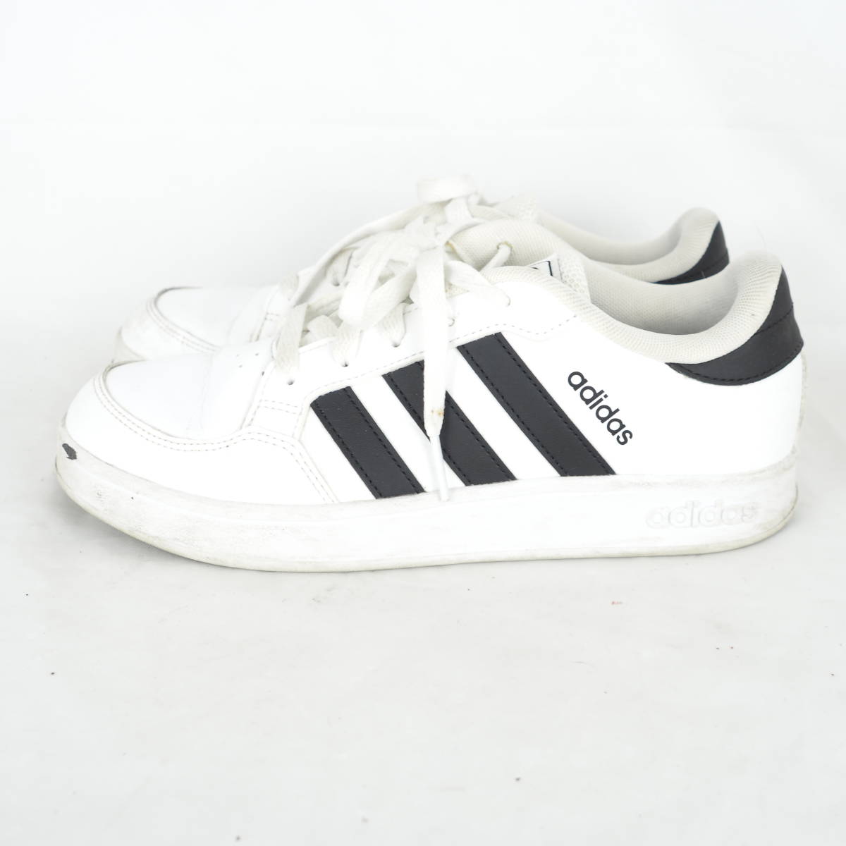 MK2377*Adidas*アディダス*ジュニアスニーカー*US5-23.5cm*白_画像3