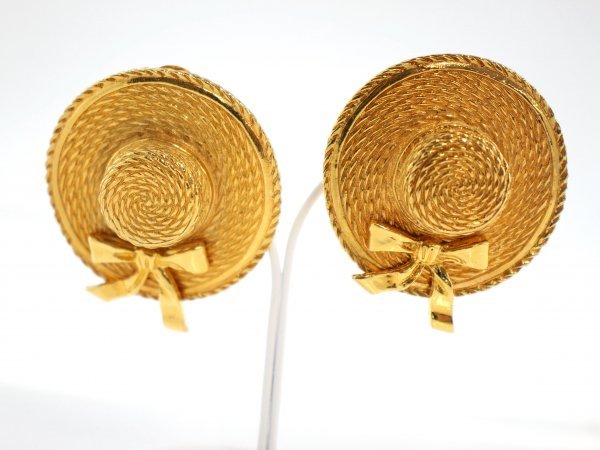 ◆ 美品 CHANEL / シャネル イヤリング アクセサリー 小物 ゴールド 大き目 帽子デザイン ハットデザイン 141849
