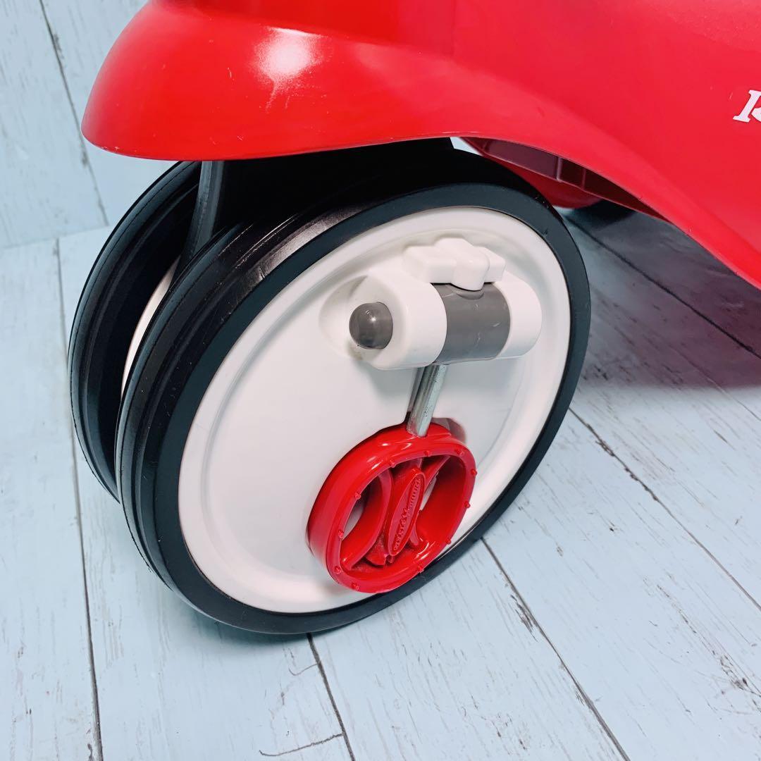 RADIO FLYER ラジオフライヤー　三輪車　足蹴り車　カタカタ　スクート