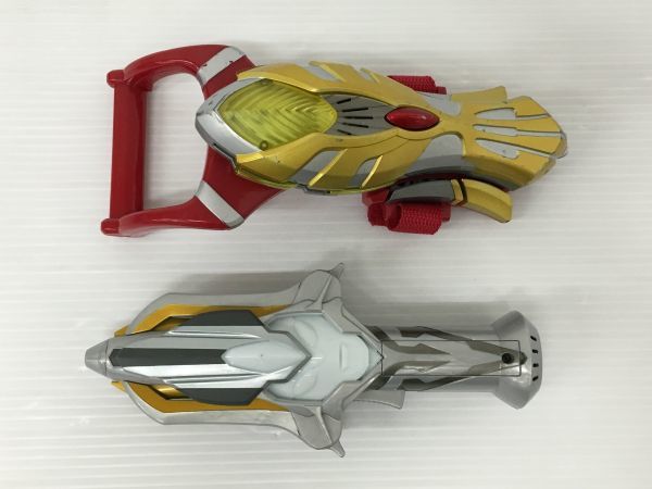 K18-366-1008-062【中古/現状品】ウルトラマントリガー/マックス/ギンガ 他 変身アイテムや武器など まとめ売り セット ※通電確認済み_通電確認済