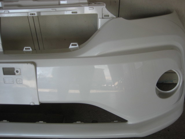  小傷修理可能品　トヨタ パッソ M700A/M710A 純正フロントバンパー 52119-B1230　管理S2495_画像5