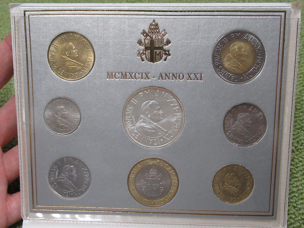 ANNO XXI 1999 コインコレクション バチカン市国政庁 貨幣セット 海外 コイン 管理5MS0908E51_画像2