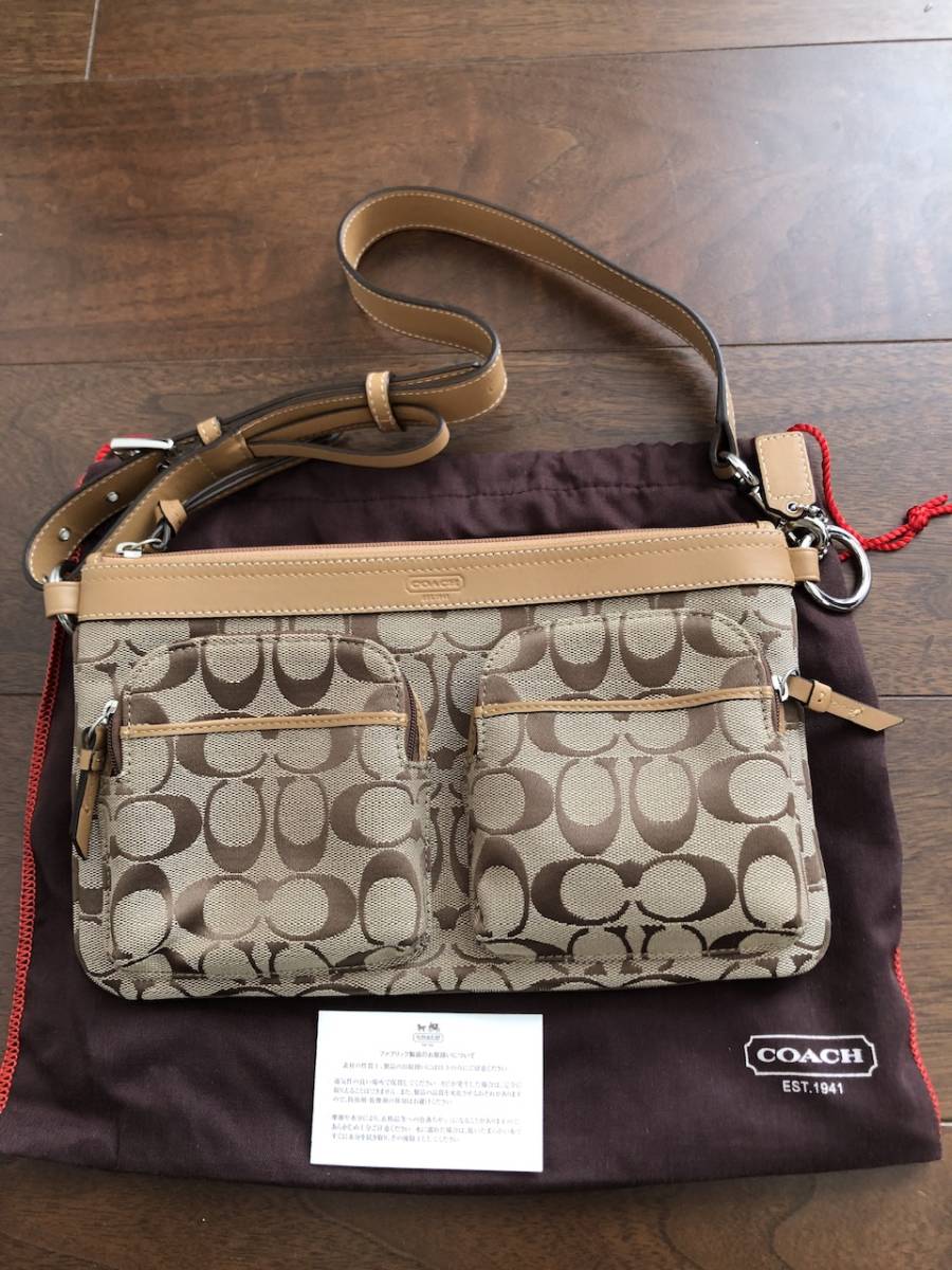 COACH コーチ　シグネチャー　ショルダー　バッグ　新品　美品　正規品_画像1