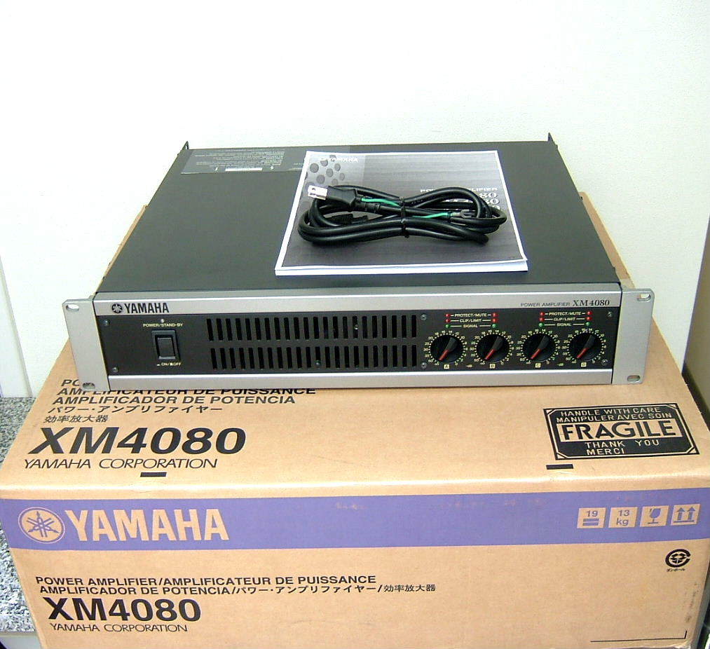 極上 完動 新品に近い 元箱入 使用僅少 YAMAHA ヤマハ 4ch パワーアンプ 業務用 XM4080 2Uサイズ ①の画像1