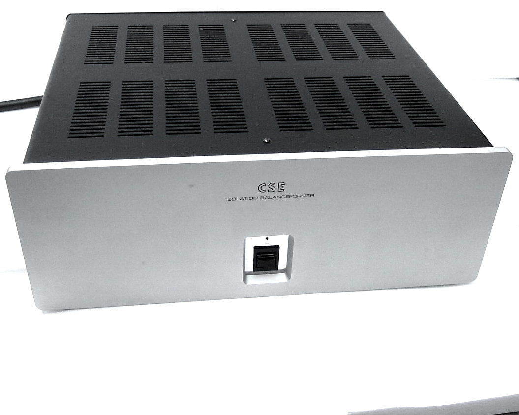 整備済 完動 保証 上物 最高峰 CSE TX-4000 巨大4.0KVA 大容量4000W 8口 2基WB搭載 アイソレーショントランス クリーン電源 200V 100V対応