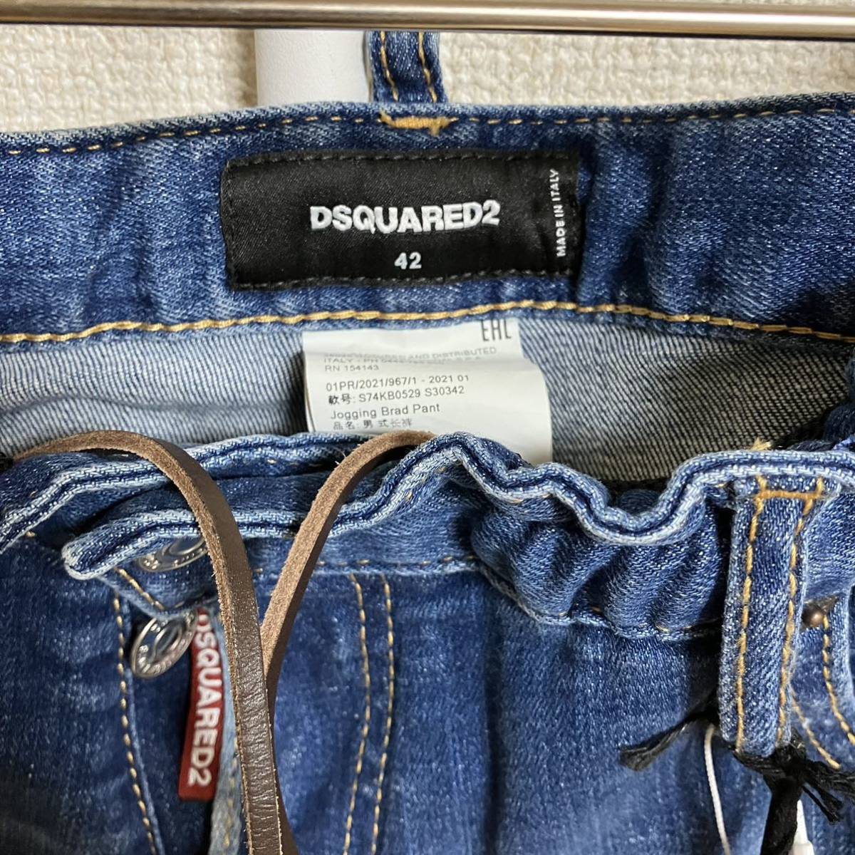 新品 DSQUARED2 デニム ジーンズ 42-
