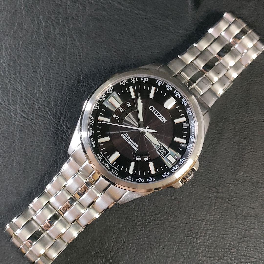 極美品【稼働品】CITIZEN　シチズン　H145　ブラック　シルバー　ソーラー