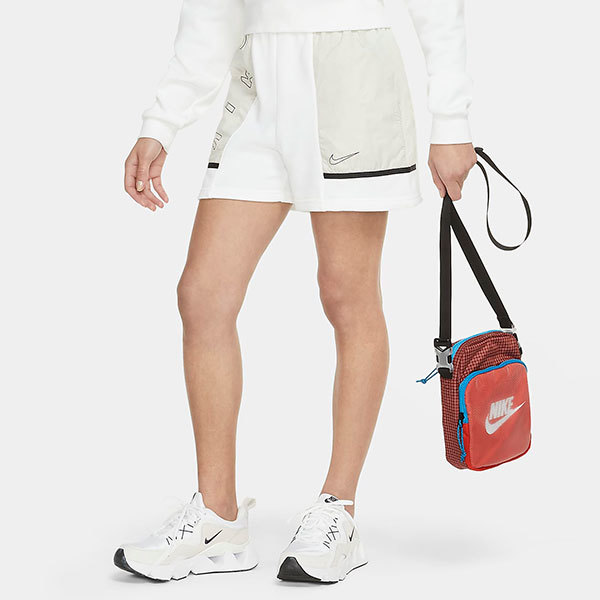 新品 NIKE SHOULDER BAG ナイキ ヘリテージ バッグ ショルダーバッグ レッド チェック ボディバッグ スウッシュ ユニセックス 4L 正規品_画像9