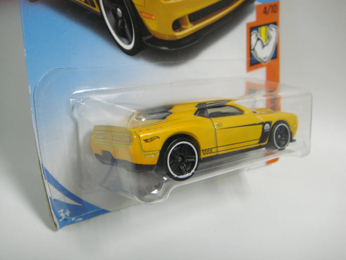 Hot Wheels '15 DODGE CHALLENGER SRT(イエロー)_画像3