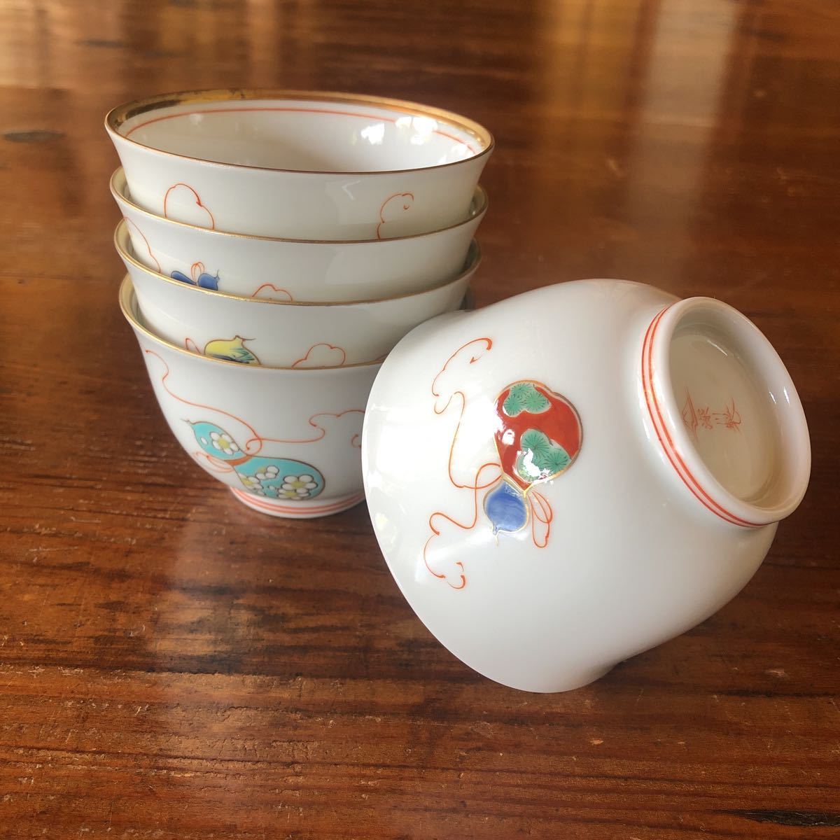 送料無料〉深川製磁 茶碗 急須 湯呑み 来客用 花ひょうたん 瓢箪 送料無料〉深川製磁 茶碗 急須 湯呑み 来客用 花ひょうたん 瓢箪